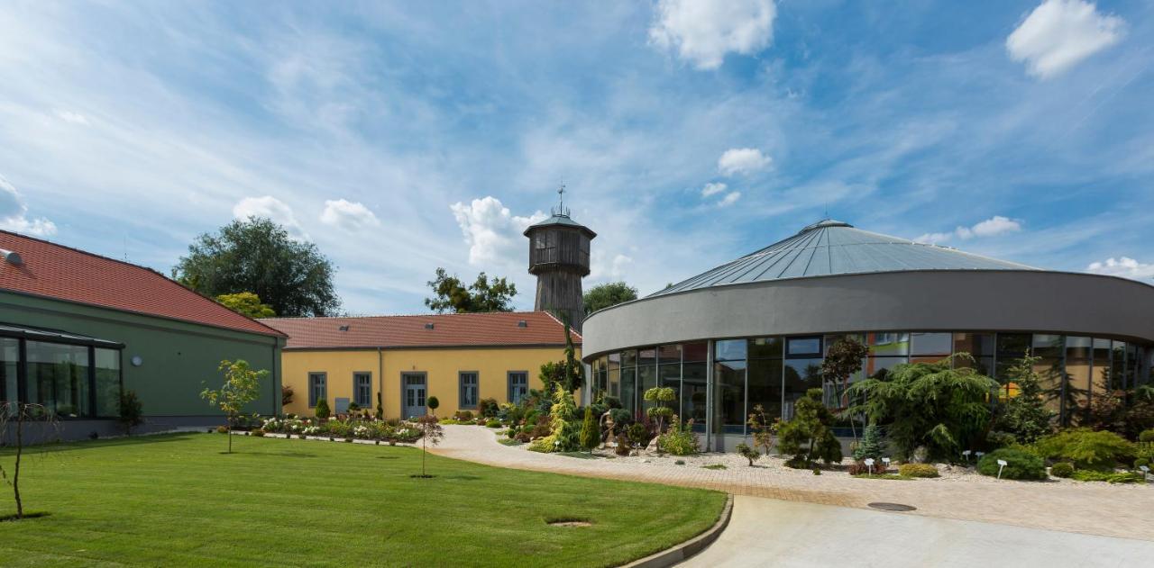 Wellness A Relax Centrum Palarikovo Экстерьер фото